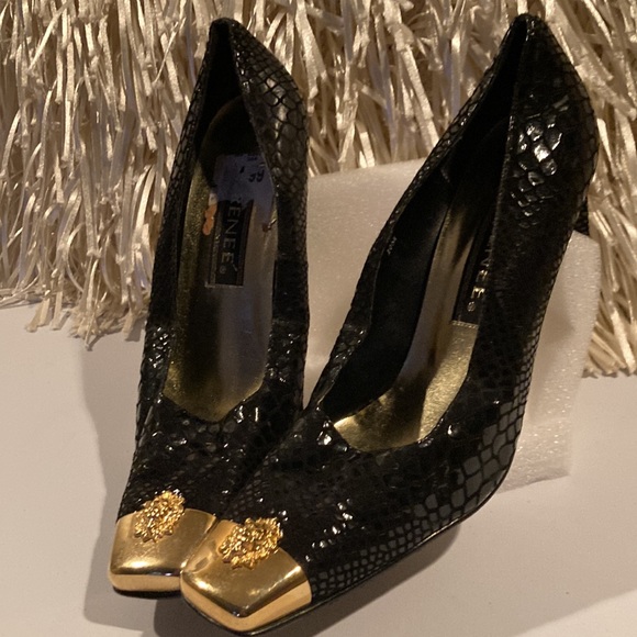 J. Renee Black Gold Lion Shoes Sz 10M - Picture 5 of 16